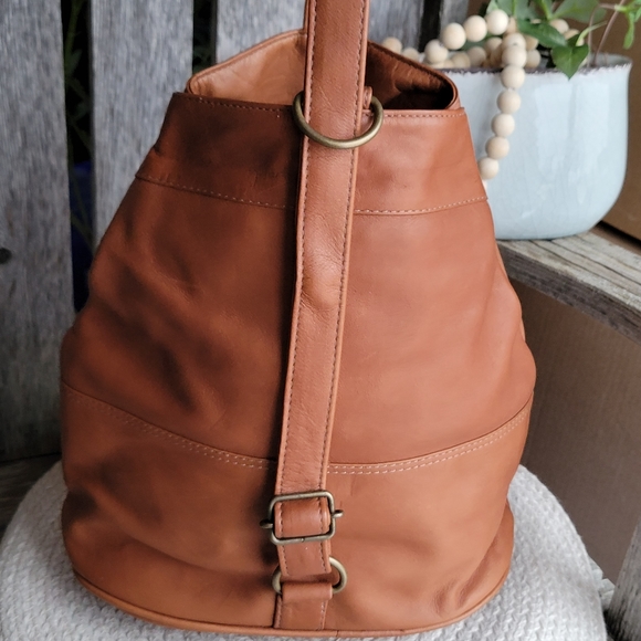 BOGOTA Genuine Leather sling back crossbody bag made in Cambodia cognac - Picture 14 of 15